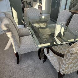 Dining Table + 6 Chairs