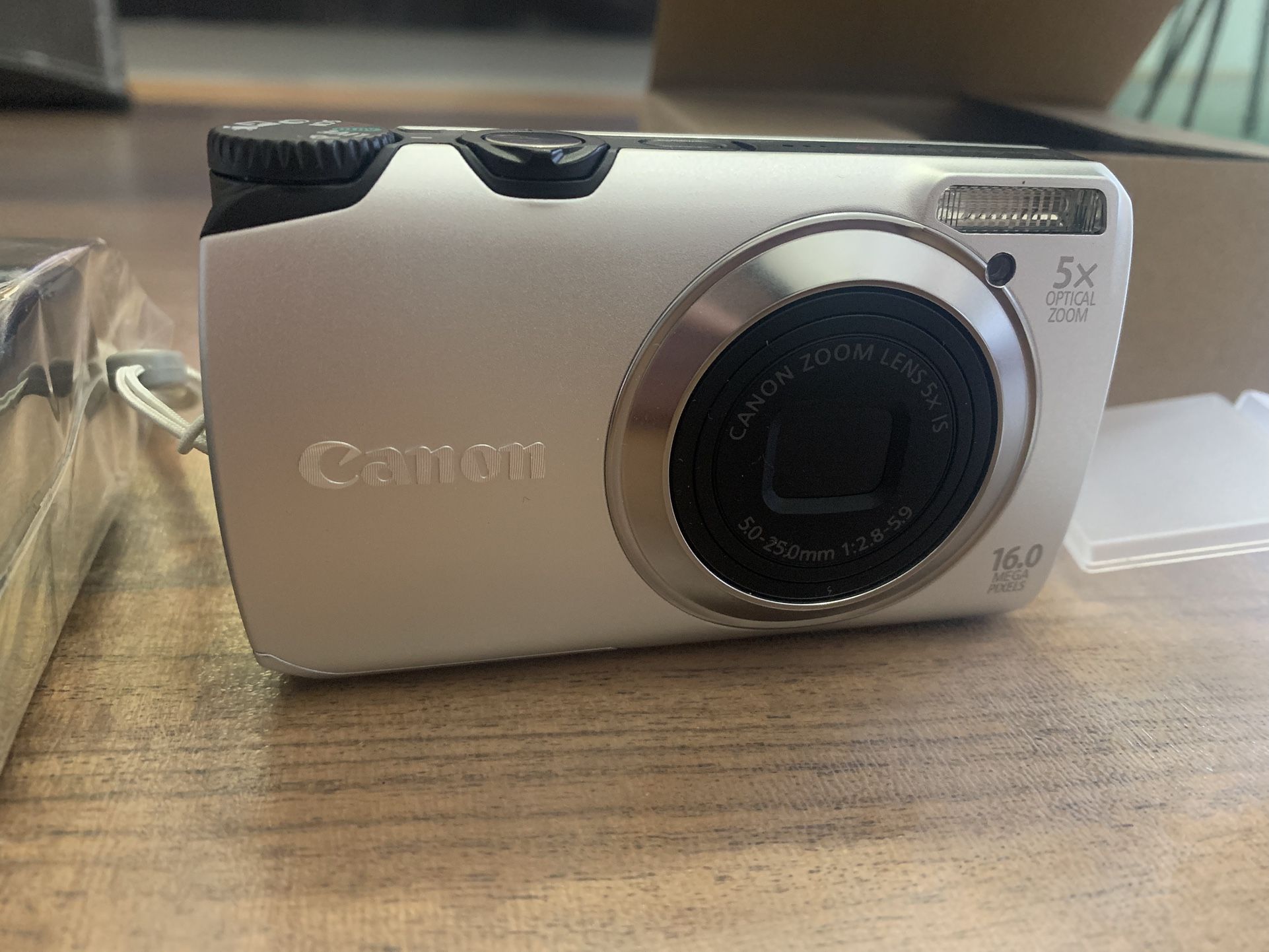 Canon Powershot A3300 IS 16 MP Digital Camera with 5x Optical Zoom