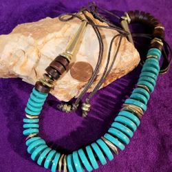 Adjustable Length Turquoise (Faux) Necklace