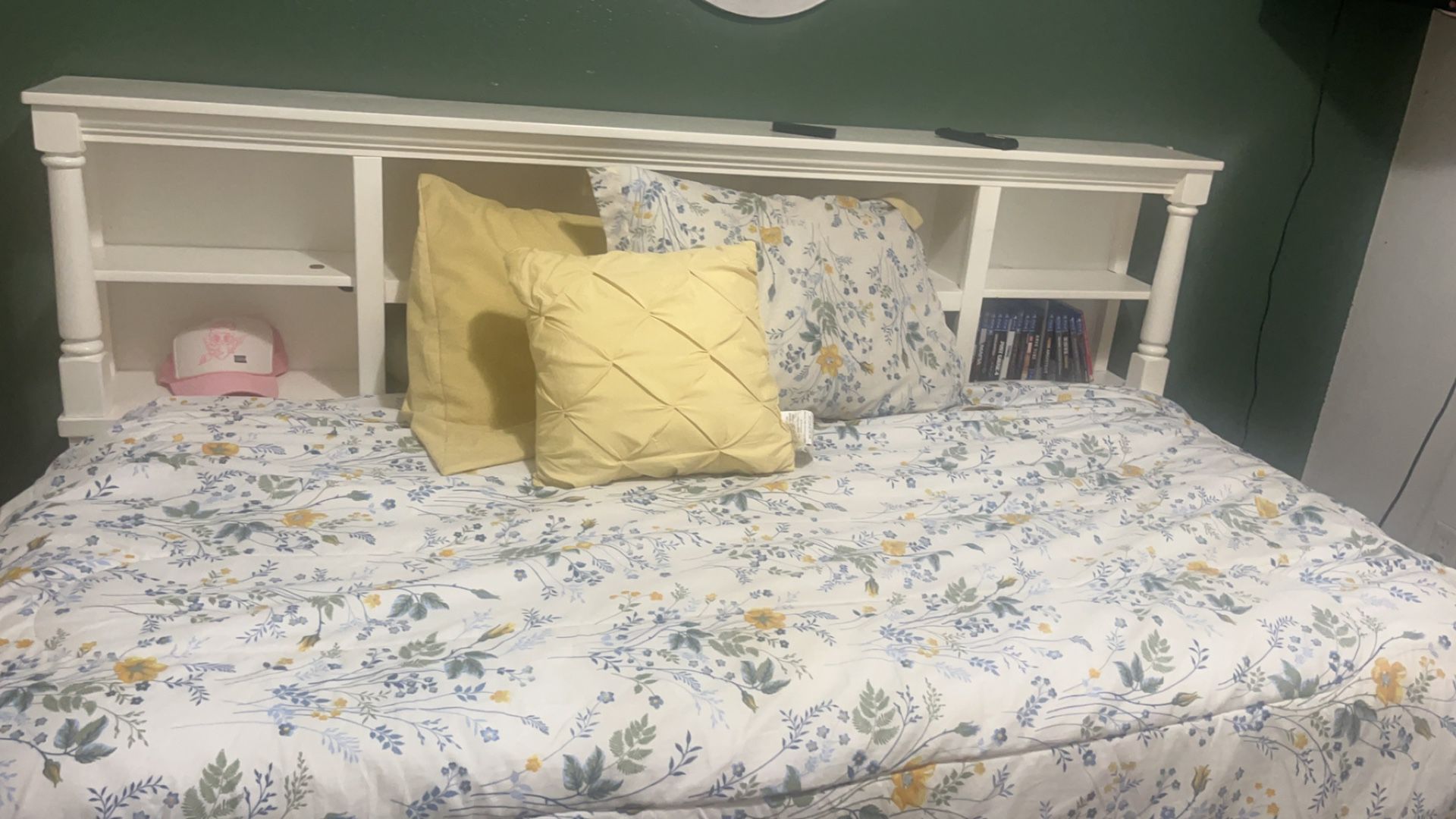 Twin Bed Set With Mattress 