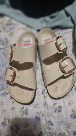 Sandalias