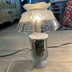 Vintage Frosted Glass Rose Pattern Table Lamp