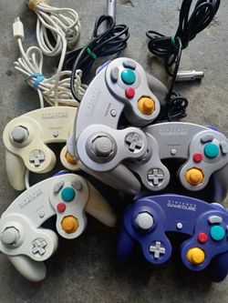 Gamecube controllers
