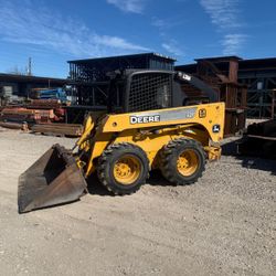 John Deere Skid Steer 320