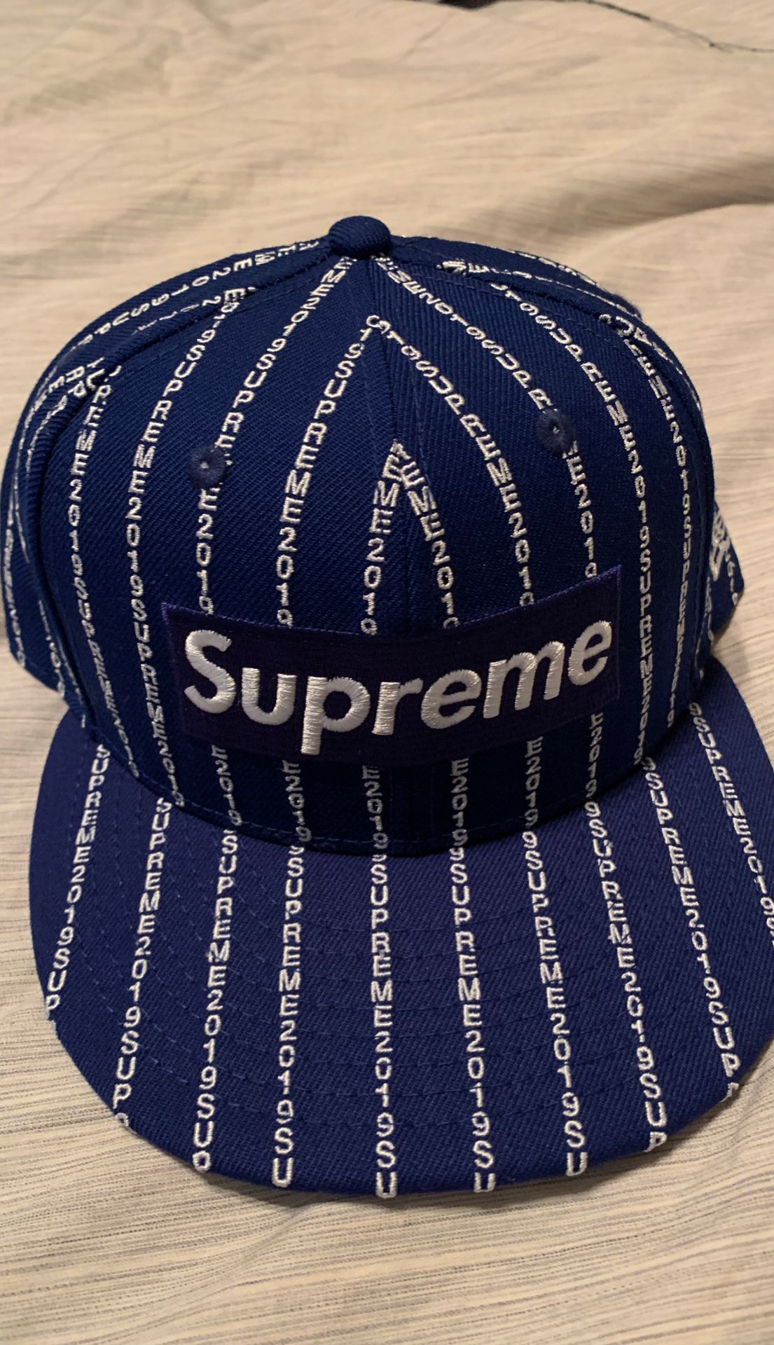 Supreme box logo hats