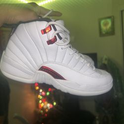 Good condition twist Jordan 12