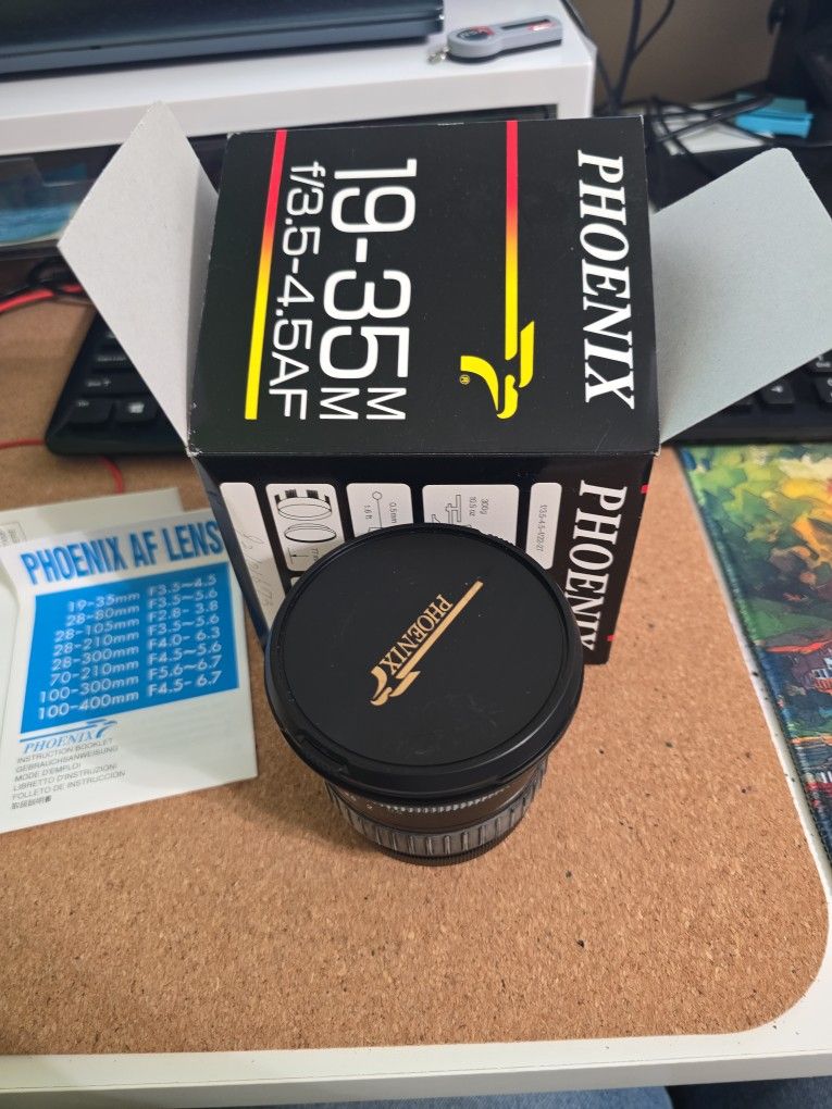 Phoenix 19-35mm F/3.5-4.5 AF wide Angle Zoom