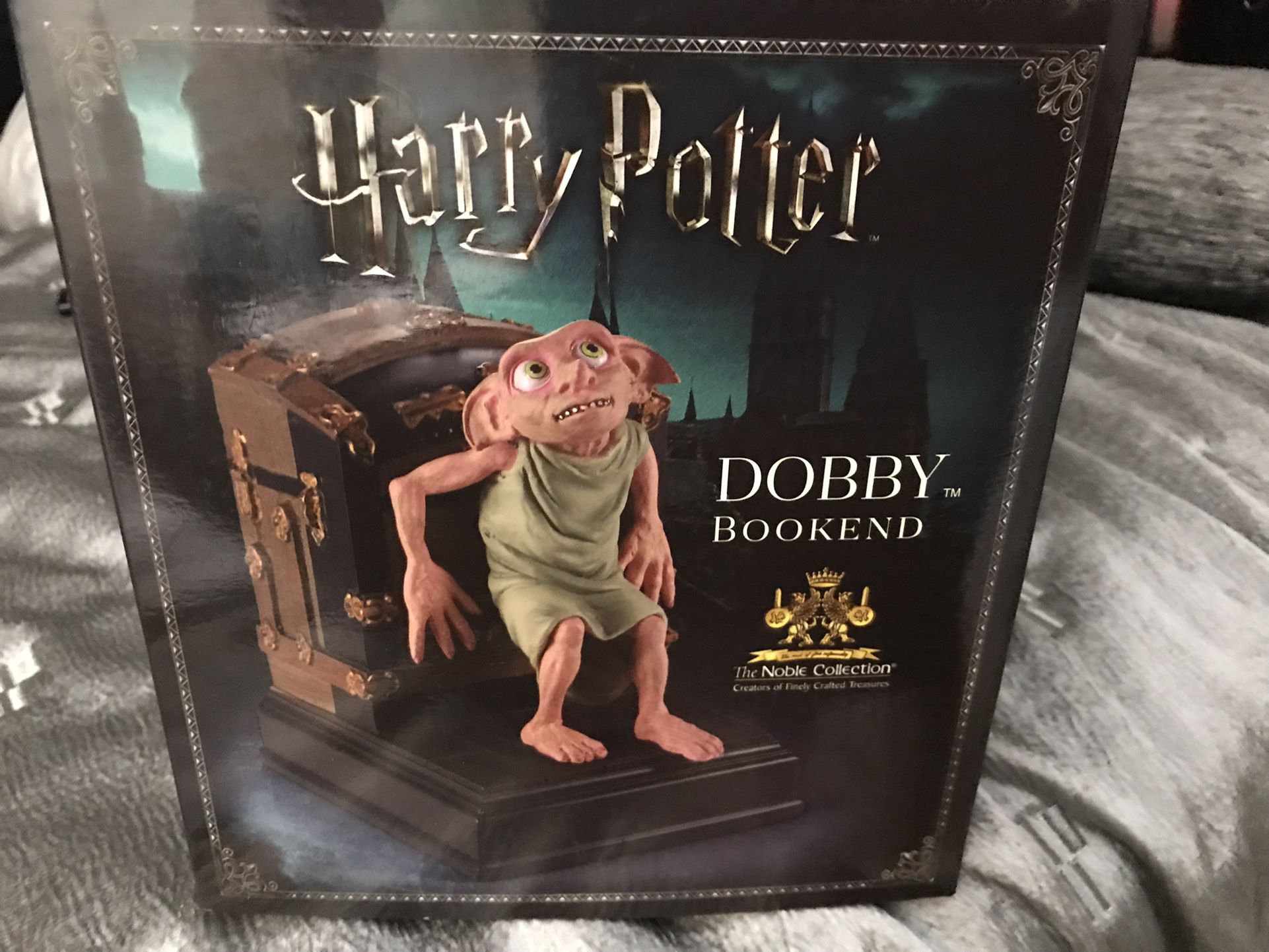 Harry Potter Dobby Bookend (The Noble Collection)
