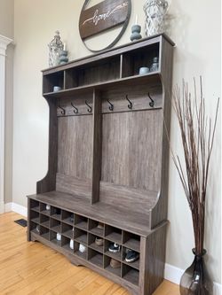 Hall Tree / Shoe storage