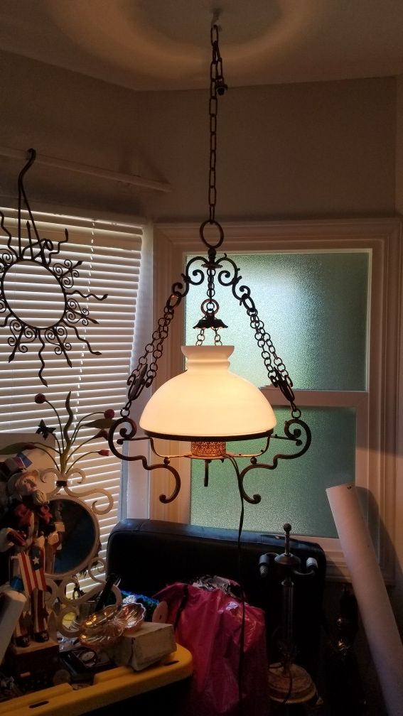 VINTAGE ITALIAN WROUGHT IRON HANGING LAMP