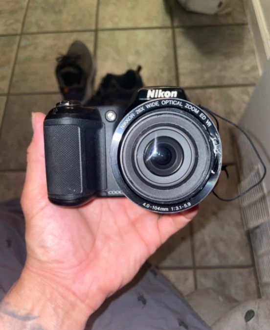 Nikon COOLPIX L320 26x Digital Camera Black