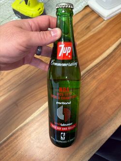 1977 7up Bottle Unopened Blazers