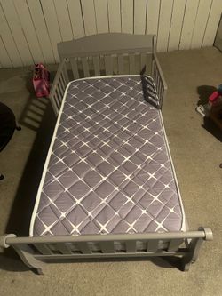 Toddler Bed with Mattress 🟡 $50