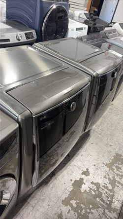 LG Frontload washer and dryer set Gas