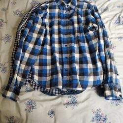 Small Black/Gray/White/Blue Button Up TShirt/flannel