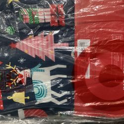 Easy-care Christmas Tablecloth