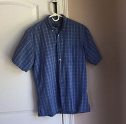 IZOD men’s button down small