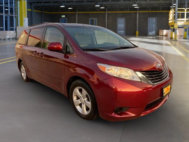 2012 Toyota Sienna