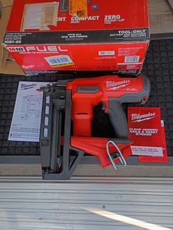 Milwaukee M18 FUEL 16GA Finish Nailer 3020-20