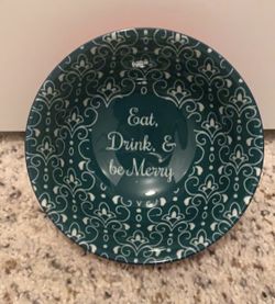 Porcelain decorative bowl