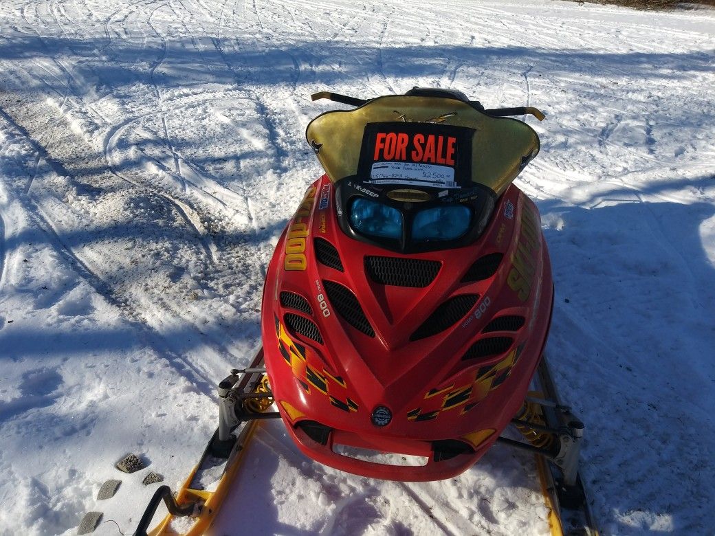 2001 Ski Doo MXZ 800 W/ Reverse And Paperwork