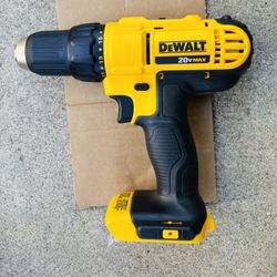 Dewalt 20V Max Cordless 1/2 in. Drill/Driver (TOOL ONLY/SOLO LA HERRAMIENTA)