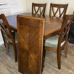 Dinning Table 