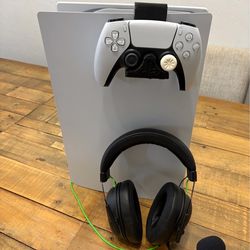 PS5 Digital + 2TB WD Black SSD (Upgraded Storage) + Controller