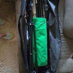 Green Screen And 2 Lights