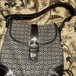 Coach purse medium