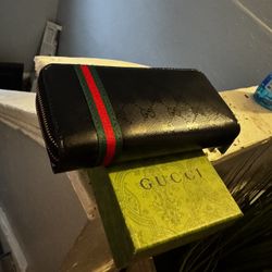 Gucci Wallet 