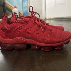 Red Nike air max size 10