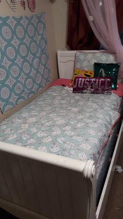 Twin bed