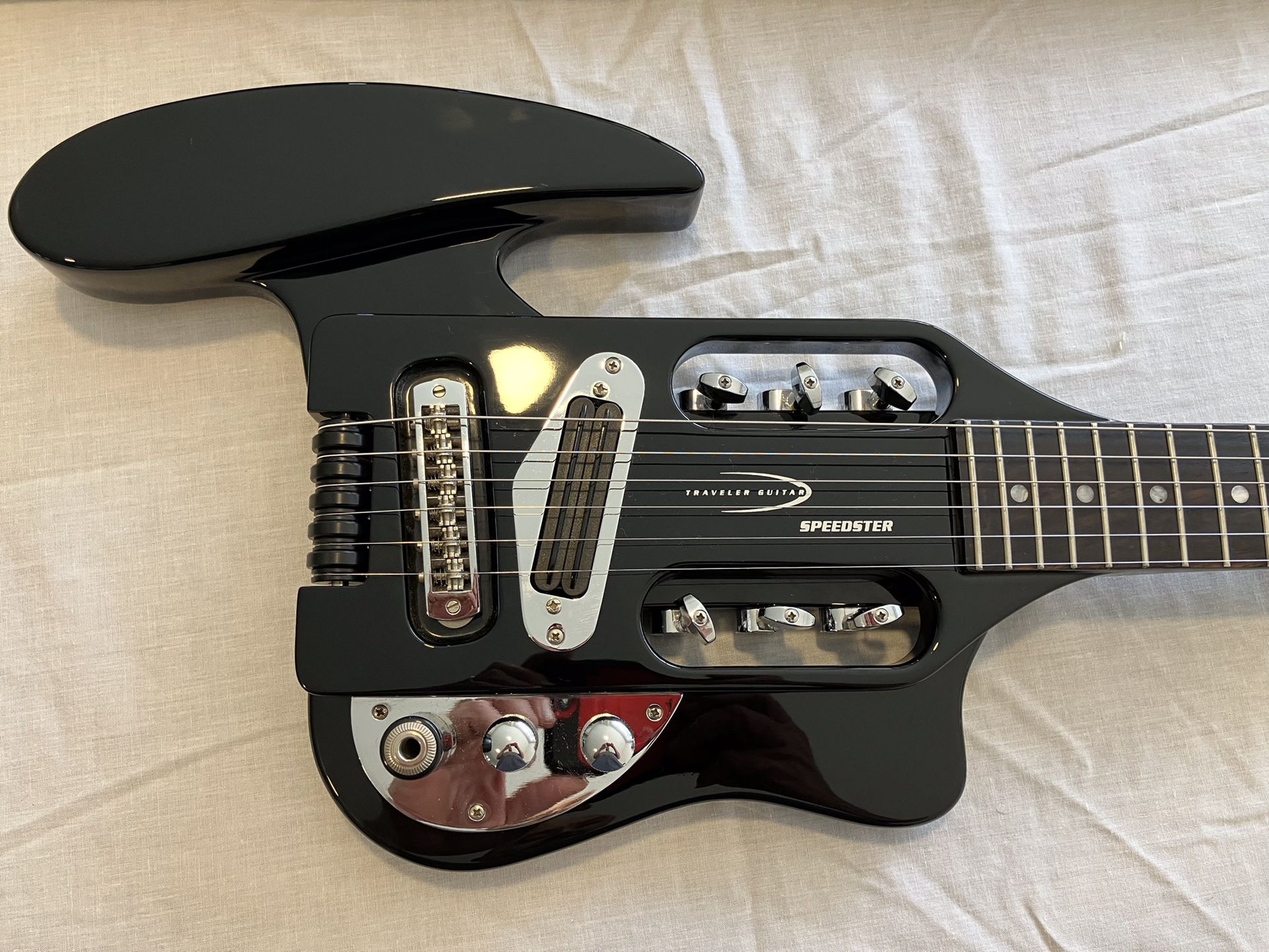 Traveler Speedster Electric Guitar