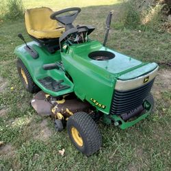 John Deere LX255 