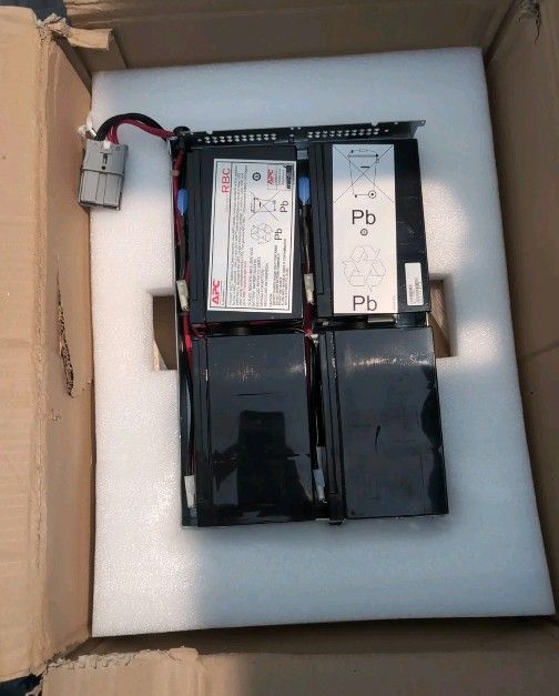 APCRBC157-UPC Replacement Battery for APC