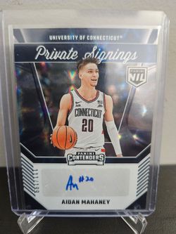Aiden mahaney #AM uconn nil 24-25 private signings/199 ($10)