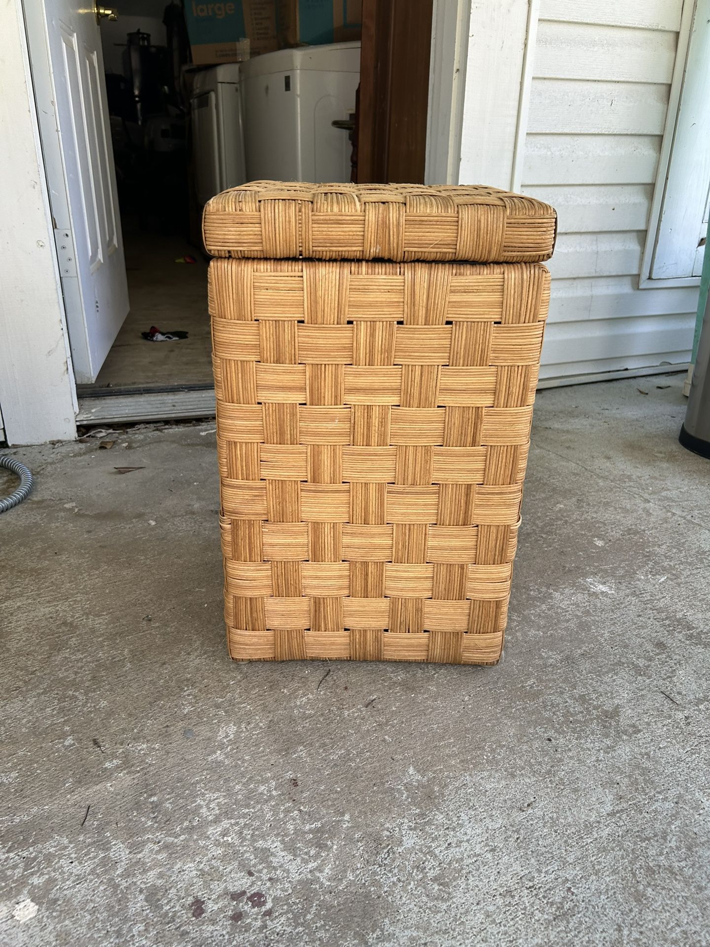 Nice Weave Laundry Basket