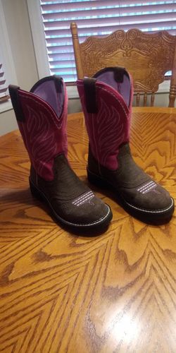 Arias boots BRAND NEW