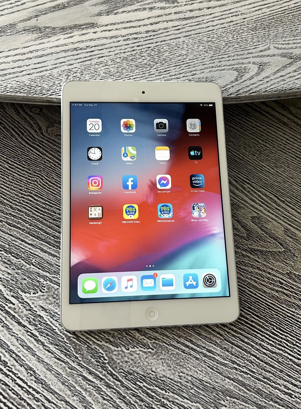 Apple iPad Mini A1490 Dual-Core 7.9" in excellent condition. $40