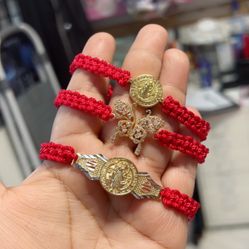Pulseras  Rojas N Oro Laminado 