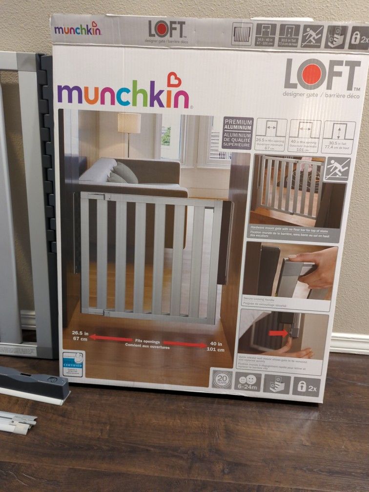Munchkin Loft Baby Gate