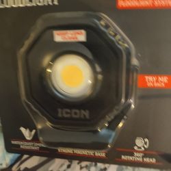 Icon 2100i 0 Lumen Rechargeable Flood Light