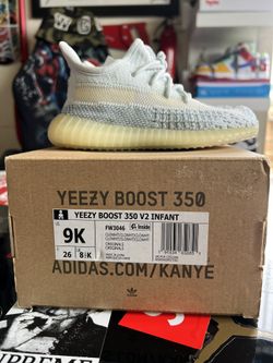Yeezy Boost 350 V2 Cloud White size 9K