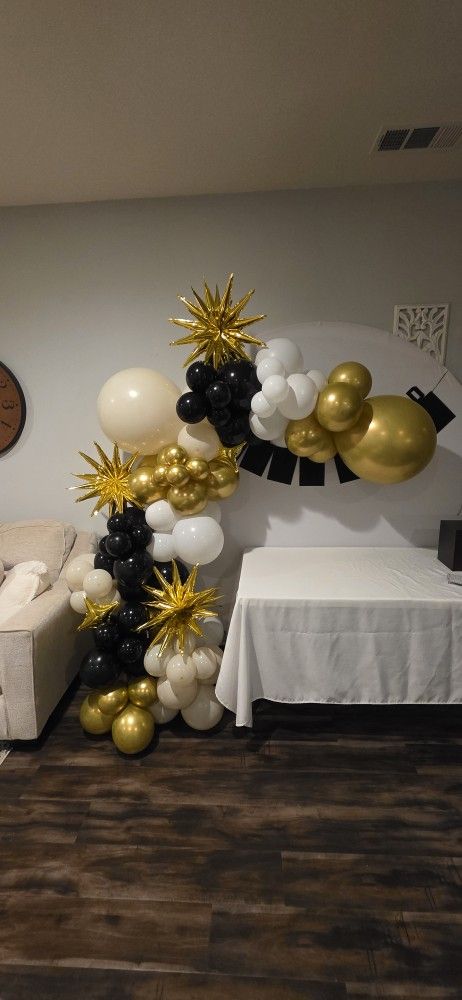 Grad Ballons Etc .