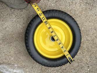 Flat free tire 13x5.00-6nhs $30