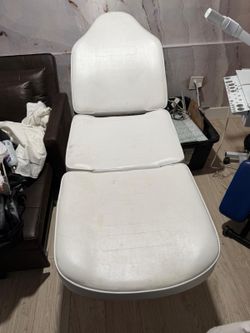 White Esthetic Treatment Facial Bed Chair