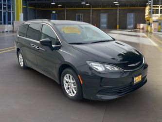 2020 Chrysler Voyager