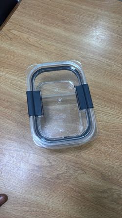 Rubbermaid Clear Food Storage Container