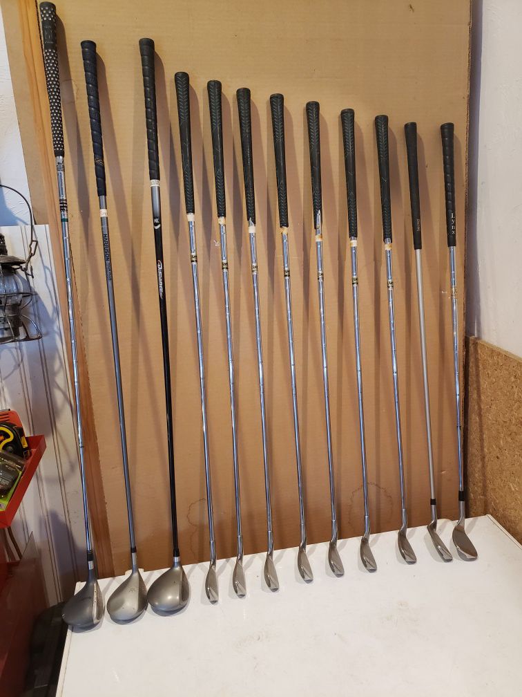 Golf clubs set irons & metals
